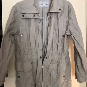 Adorable light khaki color